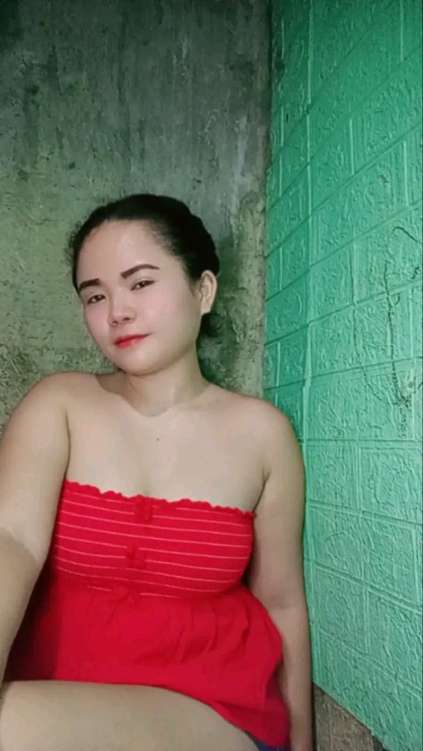 A girl from the Philippines — video chat safety tips
